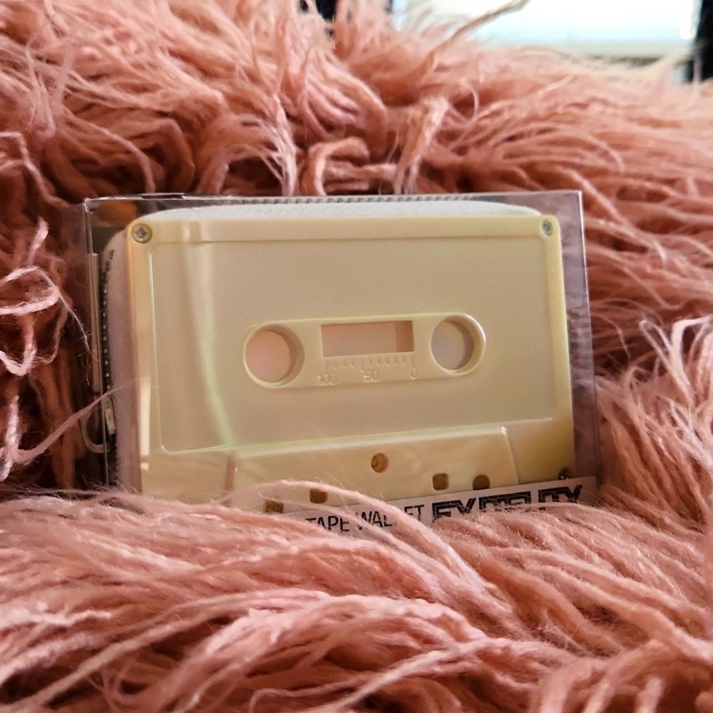RETRO WALLET 💵